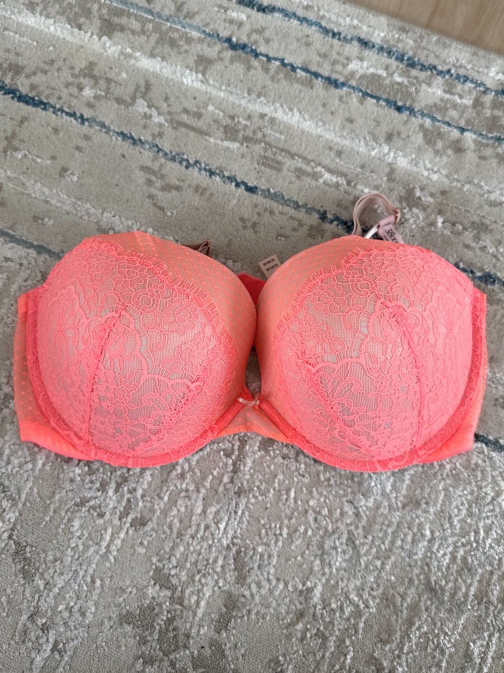 Victoria's Secret Coral Lace Push-Up Bra